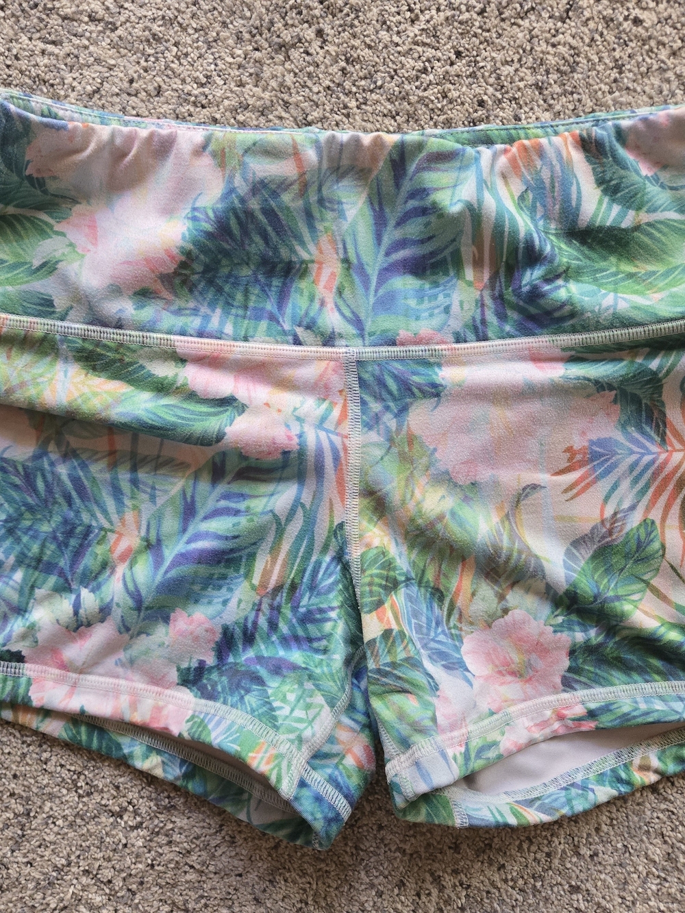 Fleo Women's Leaf & Hibiscus Athletic Shorts PHR